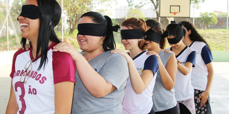 Oficinas do Atitude Educação promovem reflexão sobre as relações interpessoais da comunidade escolar Oficinas do Atitude Educação promovem reflexão sobre as relações interpessoais da comunidade escolar